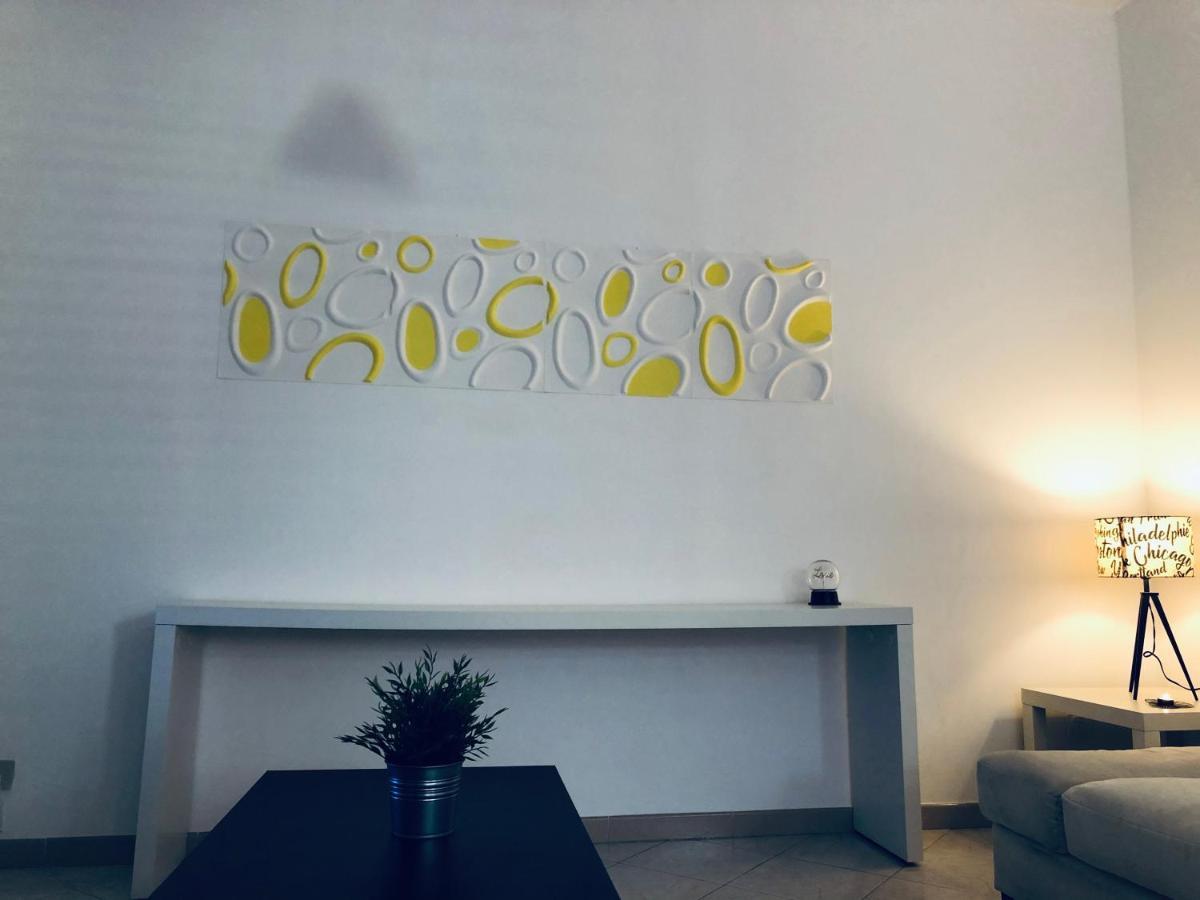 Casa Vacanze Kristel バレストラーテ エクステリア 写真