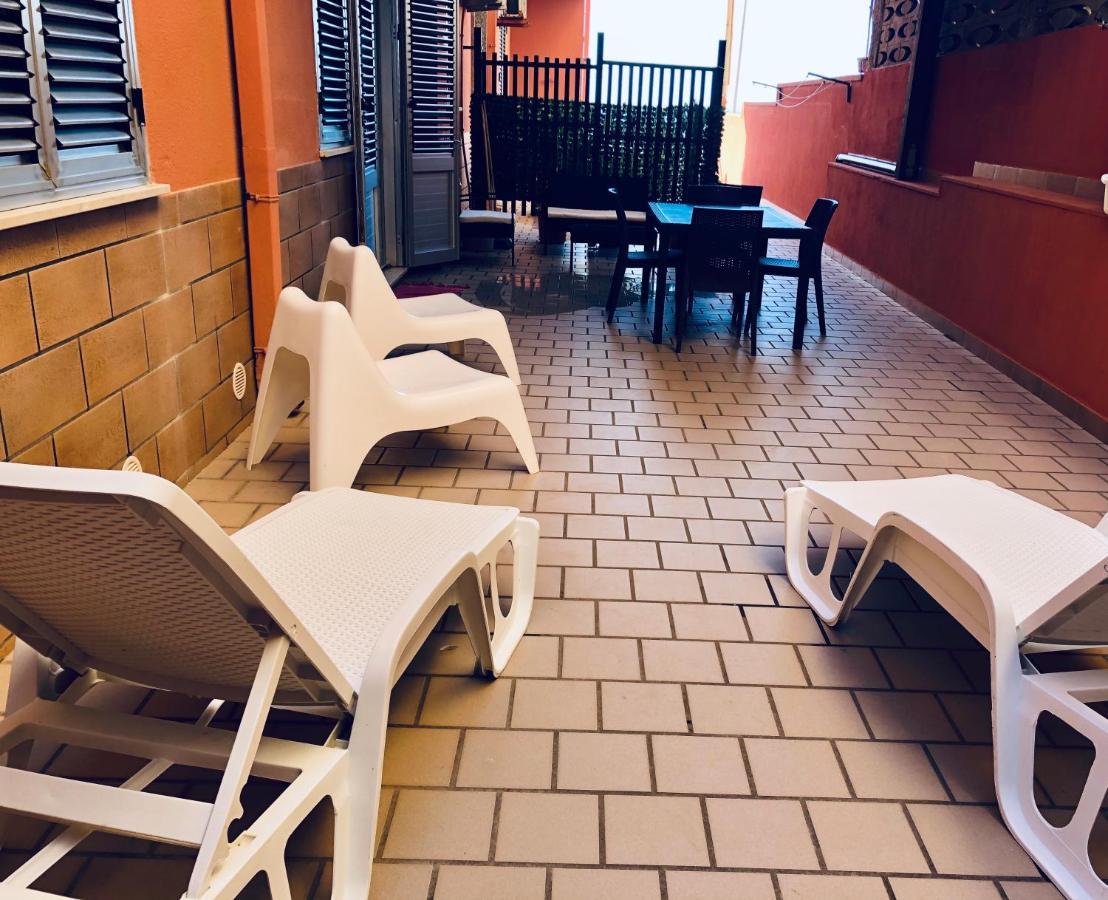 Casa Vacanze Kristel バレストラーテ エクステリア 写真