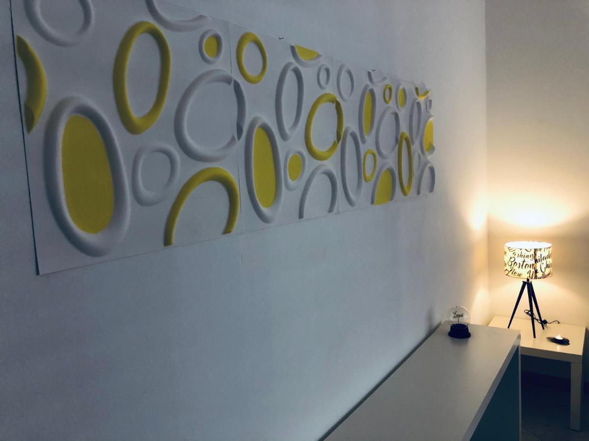 Casa Vacanze Kristel バレストラーテ エクステリア 写真