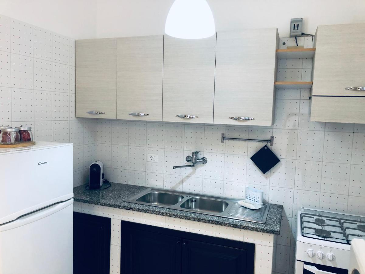 Casa Vacanze Kristel バレストラーテ エクステリア 写真